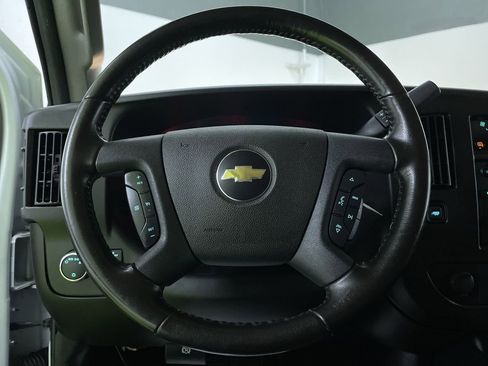 Used 2022 Chevrolet Express 2500 w/ Driver Convenience Package image 19