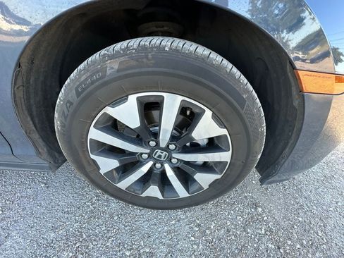 Used 2025 Honda Odyssey EX-L image 4