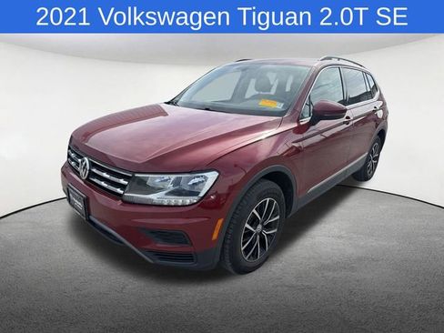 Used 2021 Volkswagen Tiguan SE w/ Panoramic Sunroof Package AWD/4WD image 3