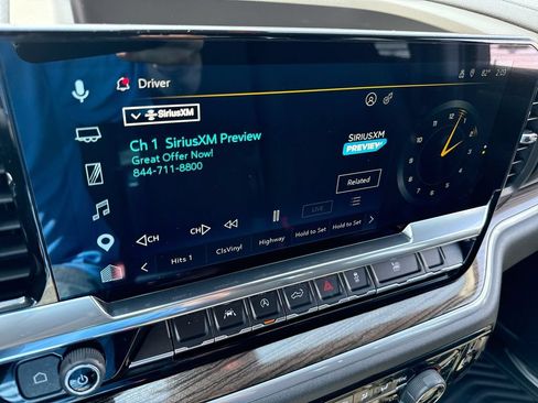 Used 2025 Chevrolet Silverado 1500 LT AWD/4WD image 16