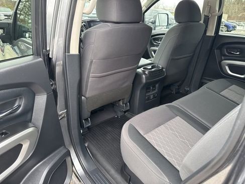 Used 2024 Nissan Titan SV w/ SV Convenience Package image 42