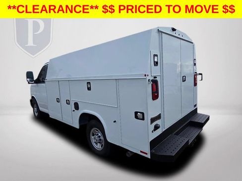 New 2025 Chevrolet Express 3500 w/ Power Convenience Package RWD image 10