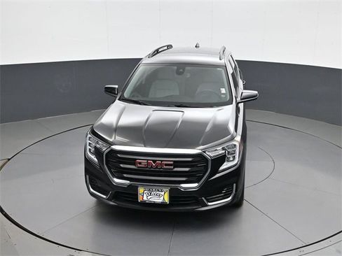 Used 2023 GMC Terrain SLE w/ Driver Convenience Package image 14