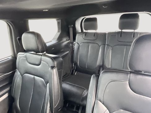 Used 2022 Jeep Grand Cherokee L Overland w/ Luxury Tech Group IV image 21