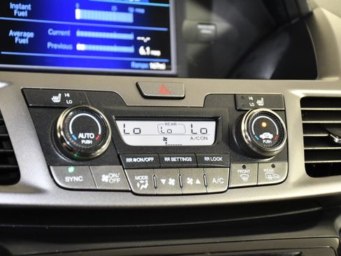 Used 2014 Honda Odyssey EX-L image 28