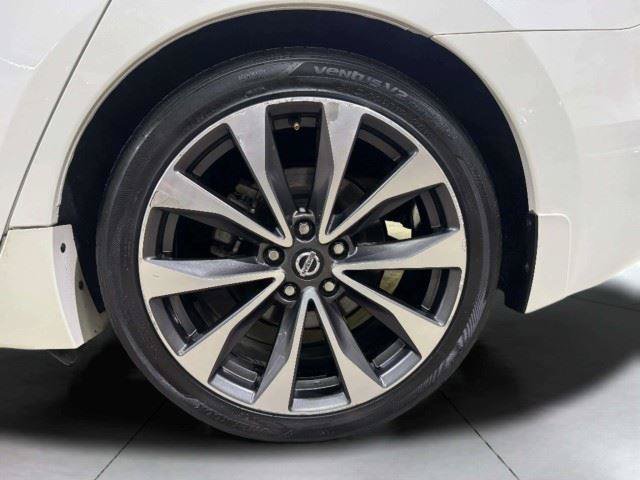 Used 2019 Nissan Maxima Platinum w/ Illumination Package FWD image 52