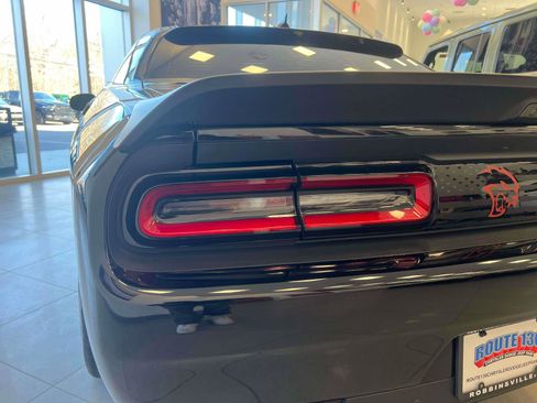 Used 2023 Dodge Challenger SRT Hellcat RWD image 8