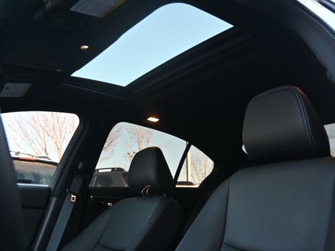 Used 2023 INFINITI Q50 Sensory image 30