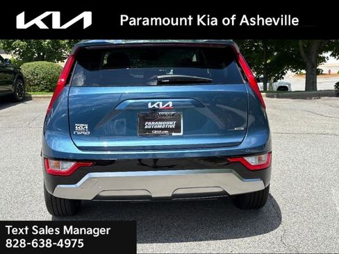 New 2025 Kia Niro EX Touring image 5