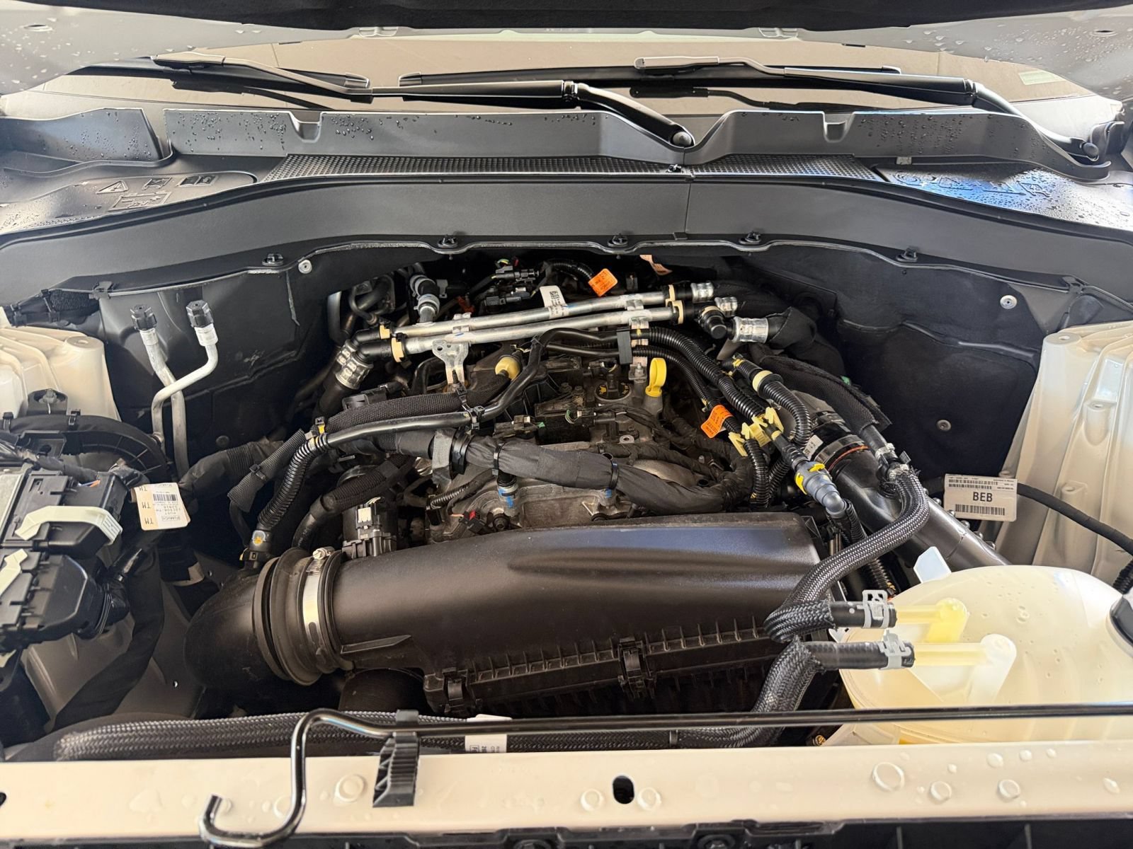 Used 2026 Ford Explorer Active AWD/4WD image 28