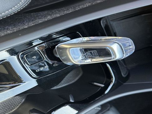 Certified 2026 Volvo XC40 B5 Plus w/ Protection Package Premier image 14