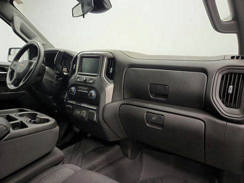 Used 2024 Chevrolet Silverado 1500 Custom AWD/4WD image 31