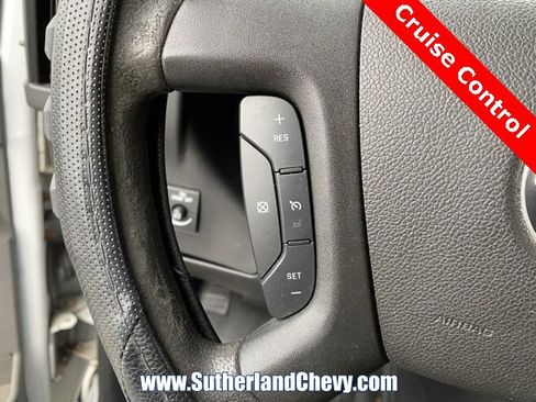 Used 2017 GMC Savana 3500 image 17