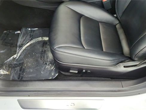 Used 2020 Tesla Model 3 Standard Range Plus image 32