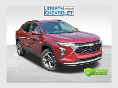 Used 2025 Chevrolet Trax LT w/ Driver Confidence Package