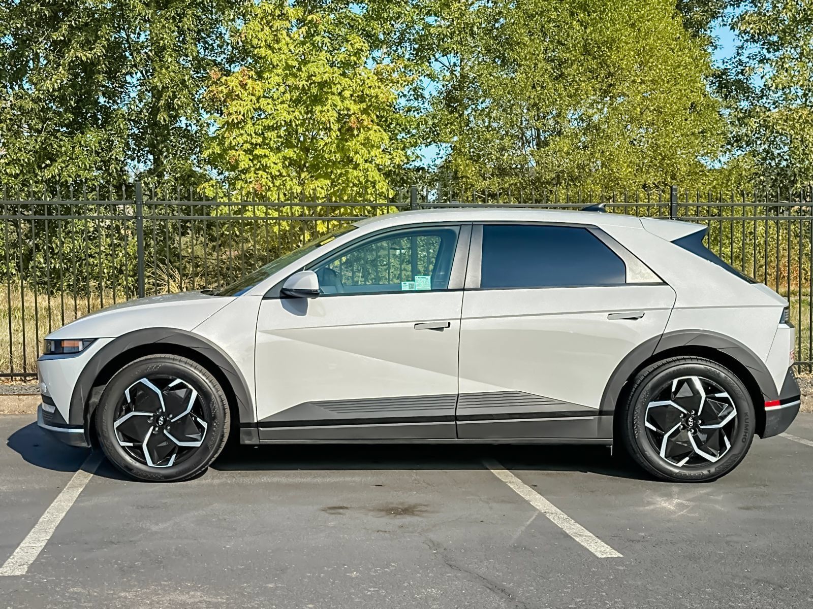 Used 2024 Hyundai Ioniq 5 SE RWD image 6