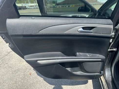 Used 2015 Lincoln MKZ AWD w/ Equipment Group 101A Select image 18