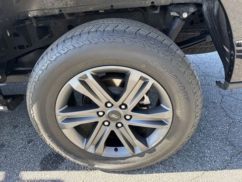 Used 2023 Ford F150 Lariat w/ Equipment Group 502A High AWD/4WD image 18