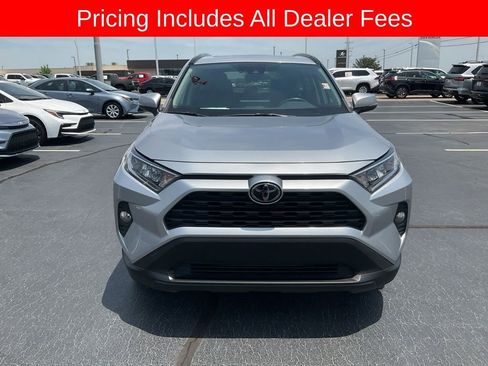 Used 2019 Toyota RAV4 XLE Premium w/ Cold Weather Package FWD image 23