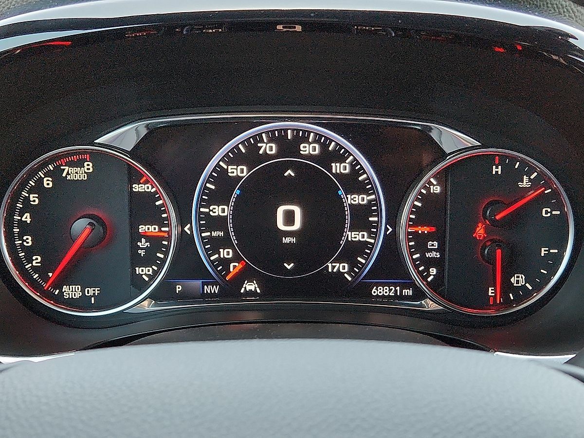 Used 2023 Chevrolet Traverse High Country AWD/4WD image 11