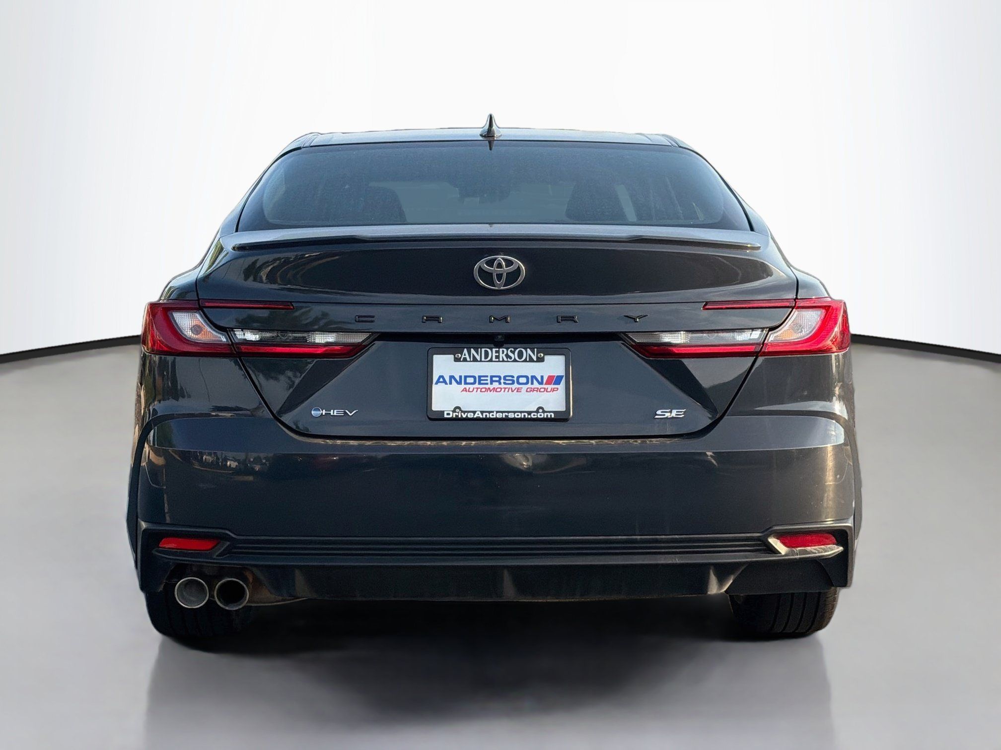 Used 2025 Toyota Camry SE FWD image 6