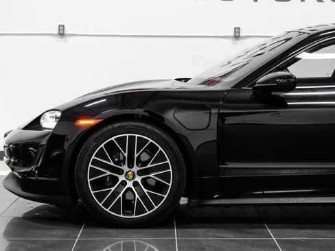 Used 2023 Porsche Taycan w/ Premium Package image 22