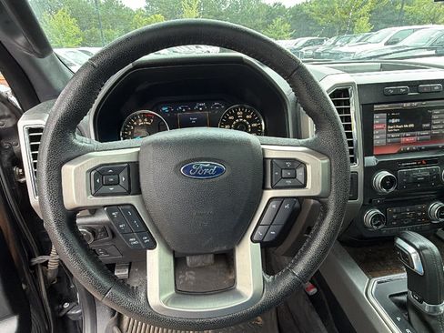 Used 2015 Ford F150 Platinum w/ Equipment Group 701A Luxury AWD/4WD image 26