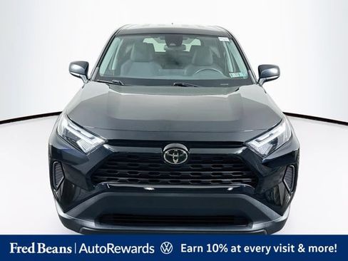 Used 2023 Toyota RAV4 LE AWD/4WD image 2