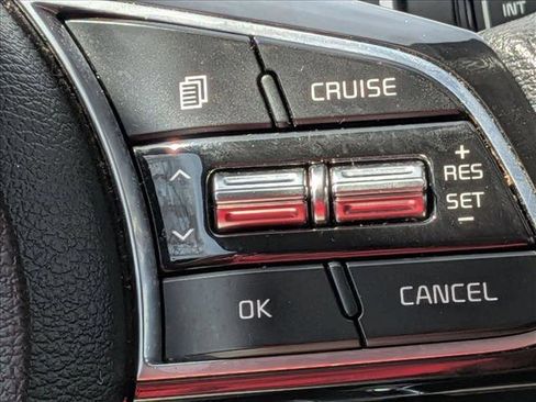 Used 2020 Kia Forte LXS image 12