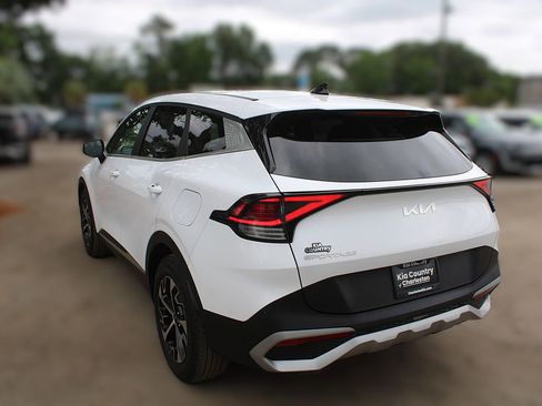 Certified 2023 Kia Sportage EX FWD image 11