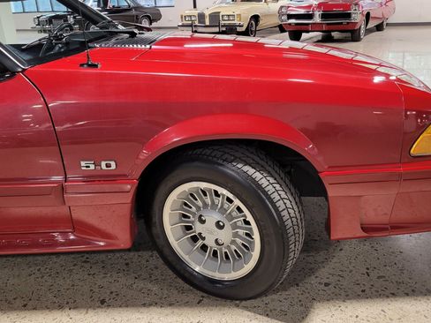 Used 1989 Ford Mustang GT RWD image 40