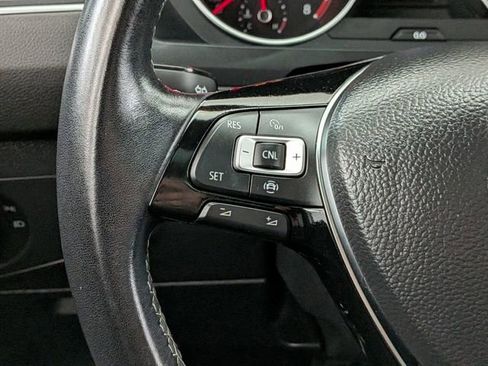 Used 2020 Volkswagen Tiguan SE R-Line AWD/4WD image 34