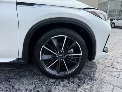 Certified 2023 INFINITI QX55 Essential AWD/4WD image 9