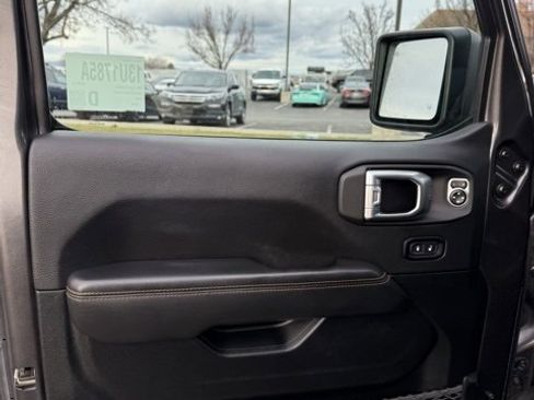 Used 2021 Jeep Gladiator Mojave image 12