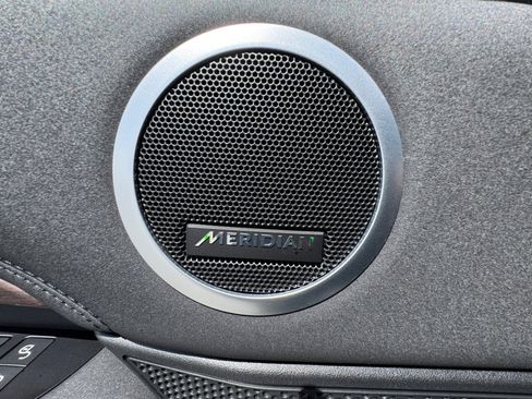 Used 2020 Land Rover Discovery HSE AWD/4WD image 27