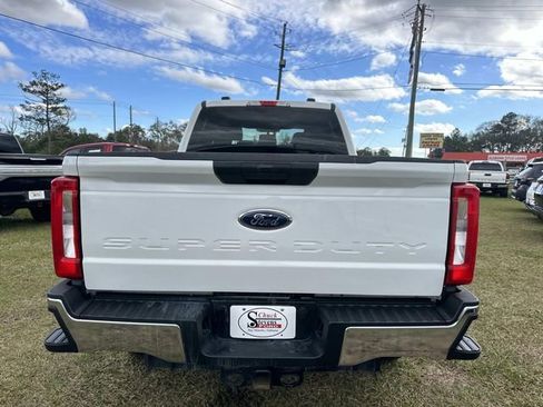 Certified 2025 Ford F250 XLT w/ FX4 Off-Road Package image 3