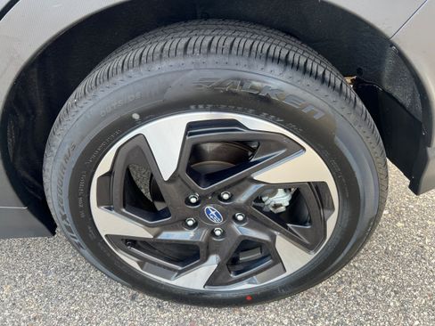 Certified 2025 Subaru Crosstrek 2.5i Limited AWD/4WD image 9