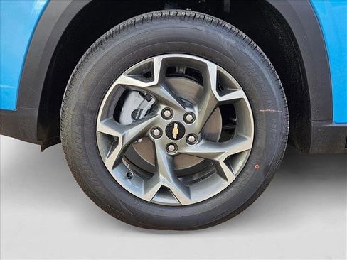 New 2026 Chevrolet Trax LT w/ Driver Confidence Package image 10