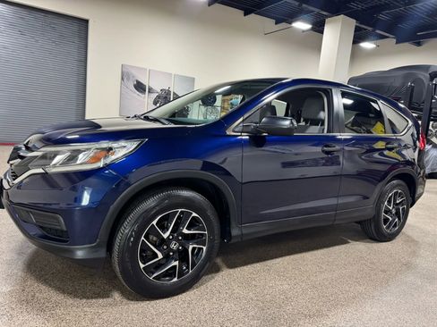 Used 2016 Honda CR-V SE image 10