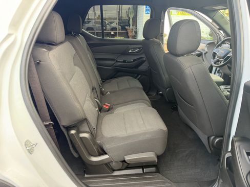 Used 2023 Chevrolet Traverse LT w/ LPO, Floor Liner Package AWD/4WD image 17