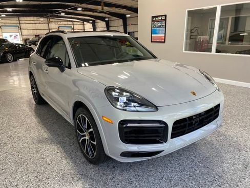 Used 2020 Porsche Cayenne S AWD/4WD image 11