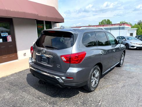 Used 2019 Nissan Pathfinder SL image 6
