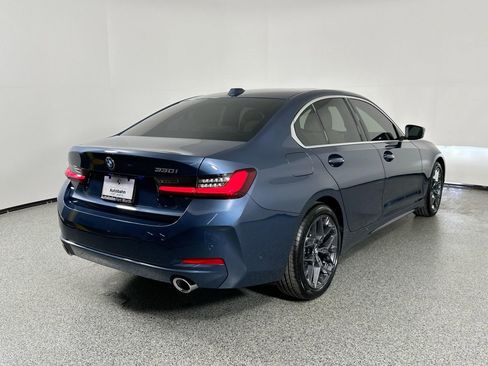 Used 2025 BMW 330i 330i w/ Premium Package image 5