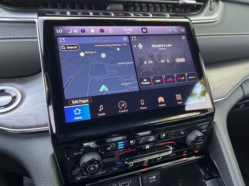 Used 2025 Jeep Grand Cherokee L Overland w/ Luxury Tech Group IV image 37