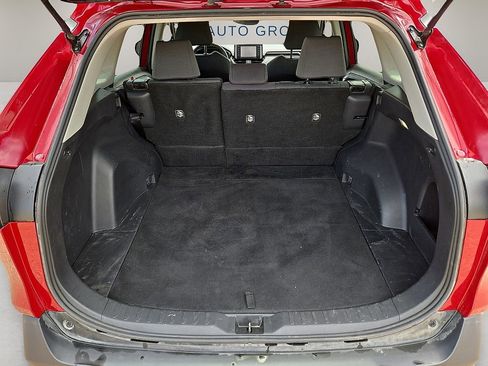 Used 2022 Toyota RAV4 XLE FWD image 14