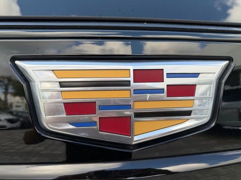Used 2025 Cadillac Escalade Sport w/ Touring Package AWD/4WD image 8