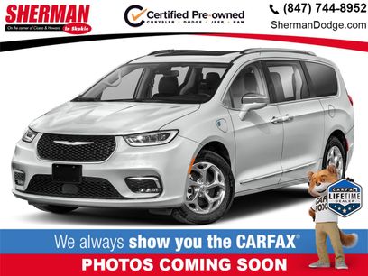 Certified 2023 Chrysler Pacifica Touring-L