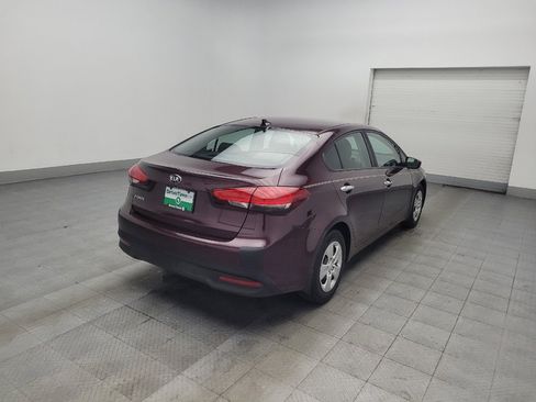 Used 2017 Kia Forte LX image 9