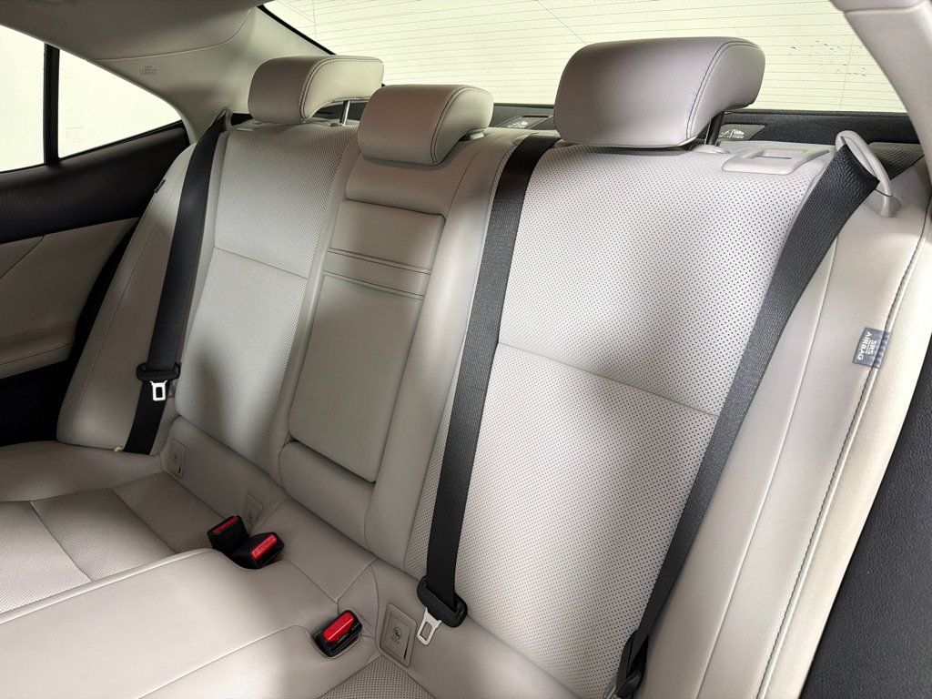 Used 2015 Lexus IS 250 AWD w/ Premium Package image 18