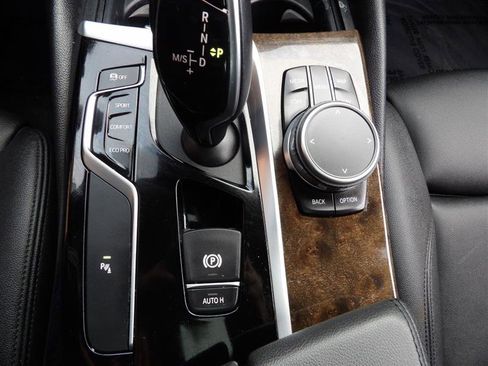 Used 2019 BMW 530i xDrive image 21